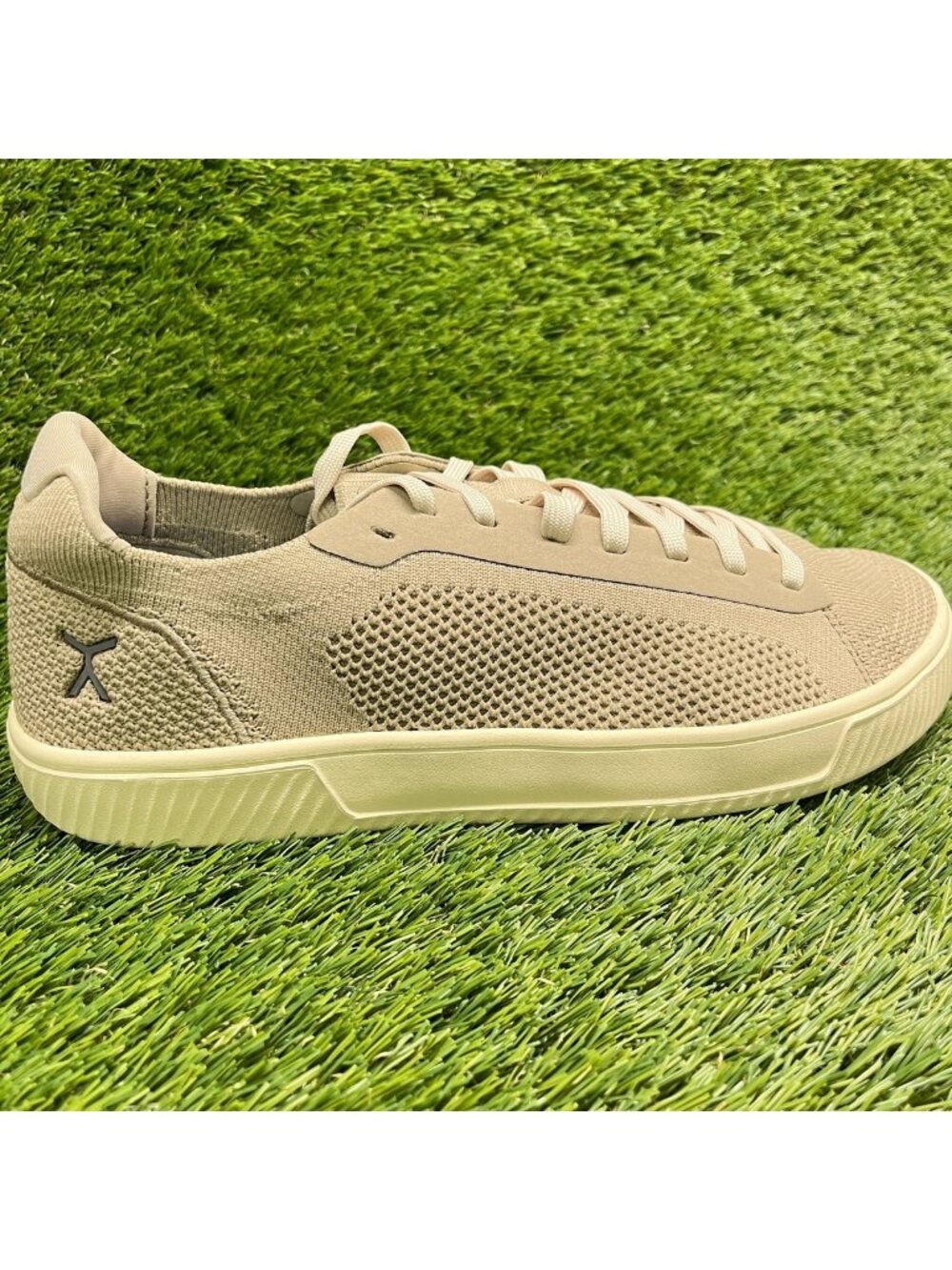 Flux Footwear Adapt Trainer Dune Mens Size 11 Athletic Knit Shoes Sneakers